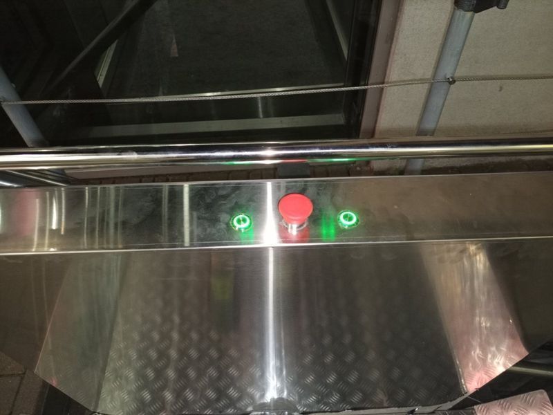 Лестничный наклонный подъемник (нержавеющая сталь, до 18 м) ASPAR EMD 200-18.0 INOX EMD 200-18.0 INOX фото