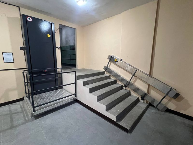Hydraulic vertical lift platform (up to 3 m, straight entry) ASPAR HM 3000