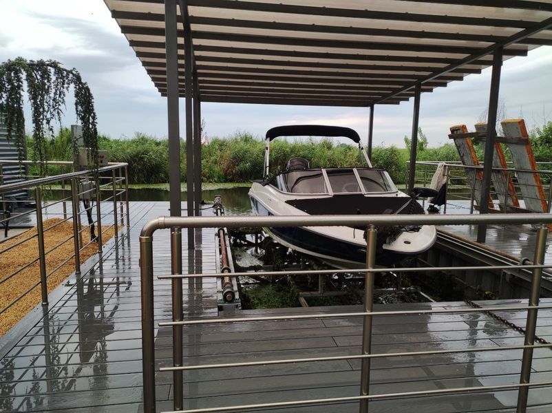 Platform lift for piers ASPAR BP 3000