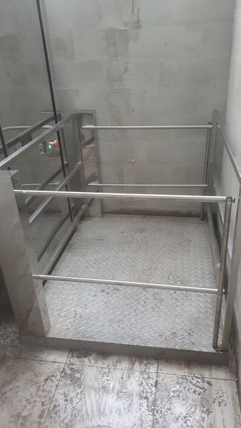 Hydraulic vertical lift platform (up to 2 m, straight entry) ASPAR HM 2000
