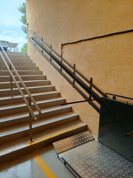 Inclined stair lift platform (up to 3 m / straight diagonal trajectory) ASPAR EMD 200-3.0